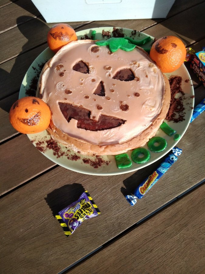 Halloween 🎃 : gâteau de crêpes à la clémentine et au Nutella